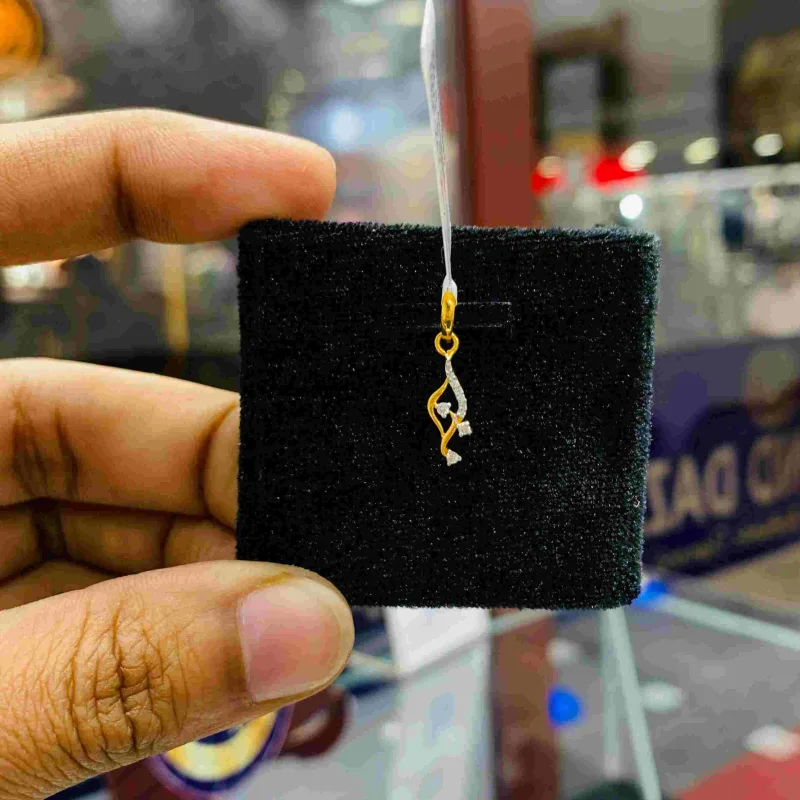 DIAMOND LOCKET