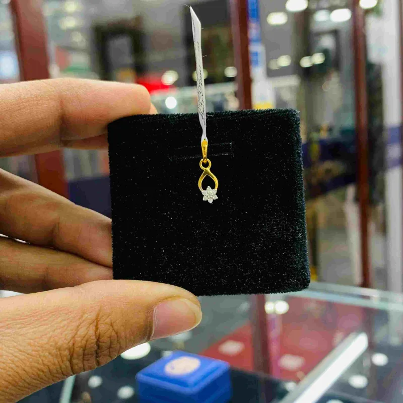 DIAMOND LOCKET