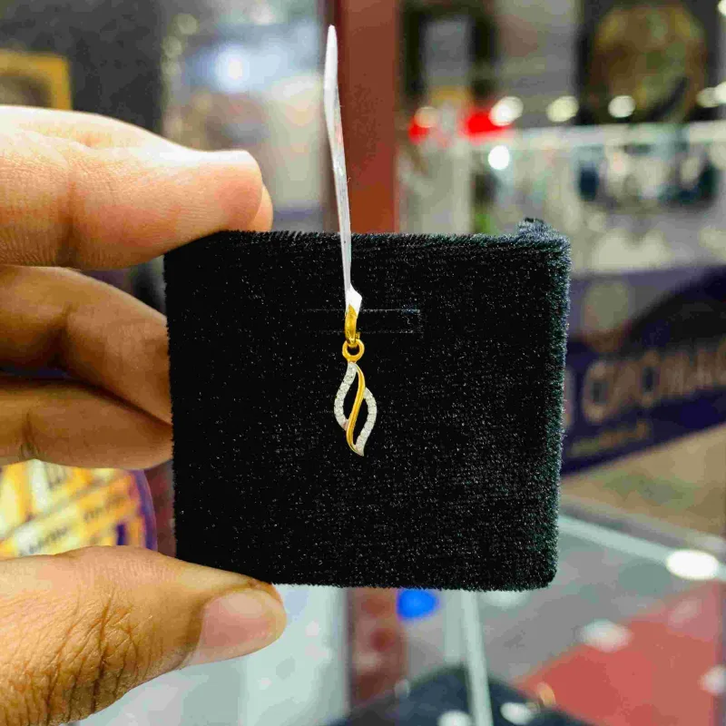 DIAMOND LOCKET